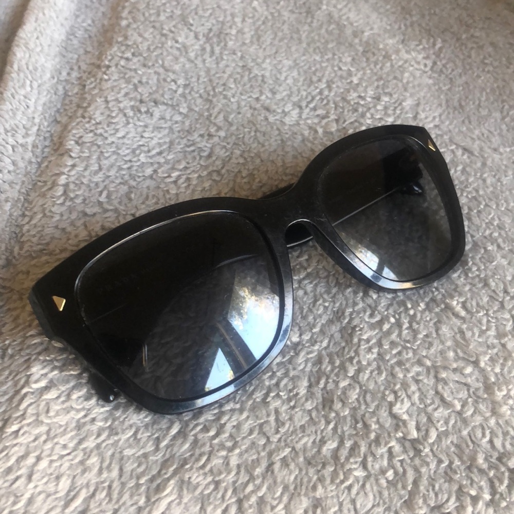 PRADA SUNGLASSES